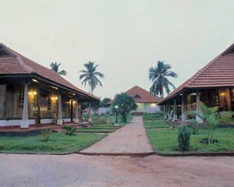 Isola Di Cocco Ayurvedic Beach Resort Poovar Екстер'єр фото